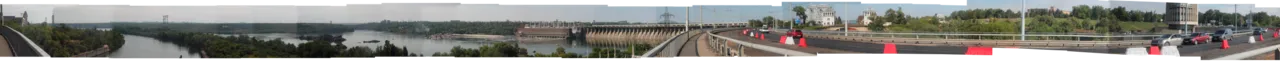 Panoramisch uitzicht op de DniproHES-stuwdam en waterkrachtcentrale in Zaporizja, Oekraïne.