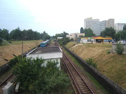 Bovengrondse vestibule van metrostation Chernihivska in Kyiv, een van de door de aanval beschadigde locaties